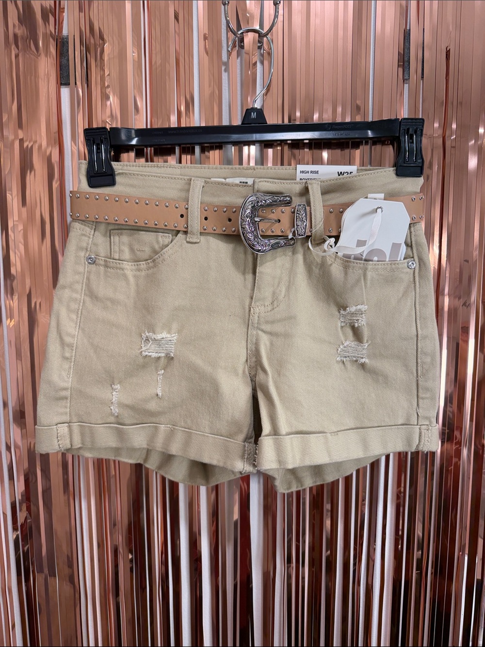 Dollhouse Tan Distressed High-Rise Jean Shorts with Studded Belt NEW 1/2 W25”